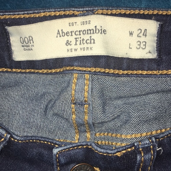 Abercrombie & Fitch ‘THE A&F SKINNY’ Jeans - Picture 4 of 6